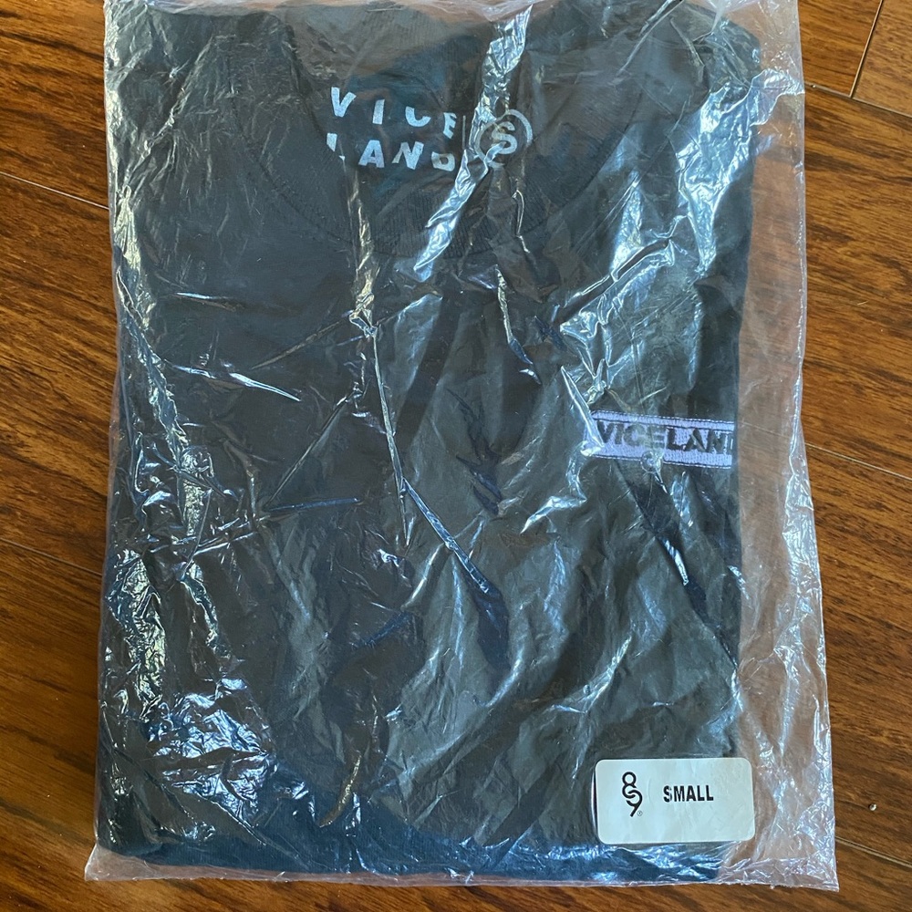 Vice clothes - Picture 3 of 6